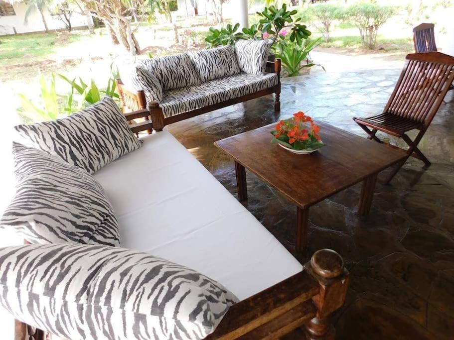 Holiday Home In Malindi Mambrui Buitenkant foto