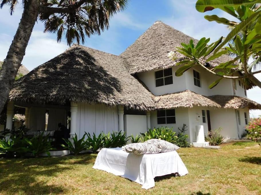 Holiday Home In Malindi Mambrui Buitenkant foto
